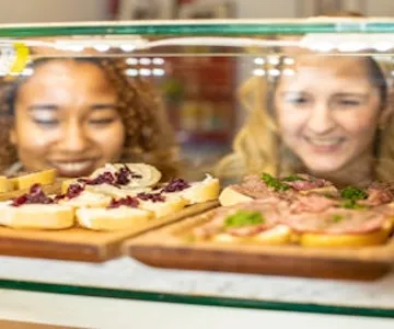 Sant'Ambrogio Market Florence: Guided Food Tour